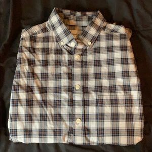 Men’s casual button up.
